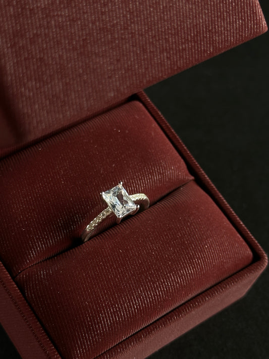 Anillo Imperial en Plata Ley 925