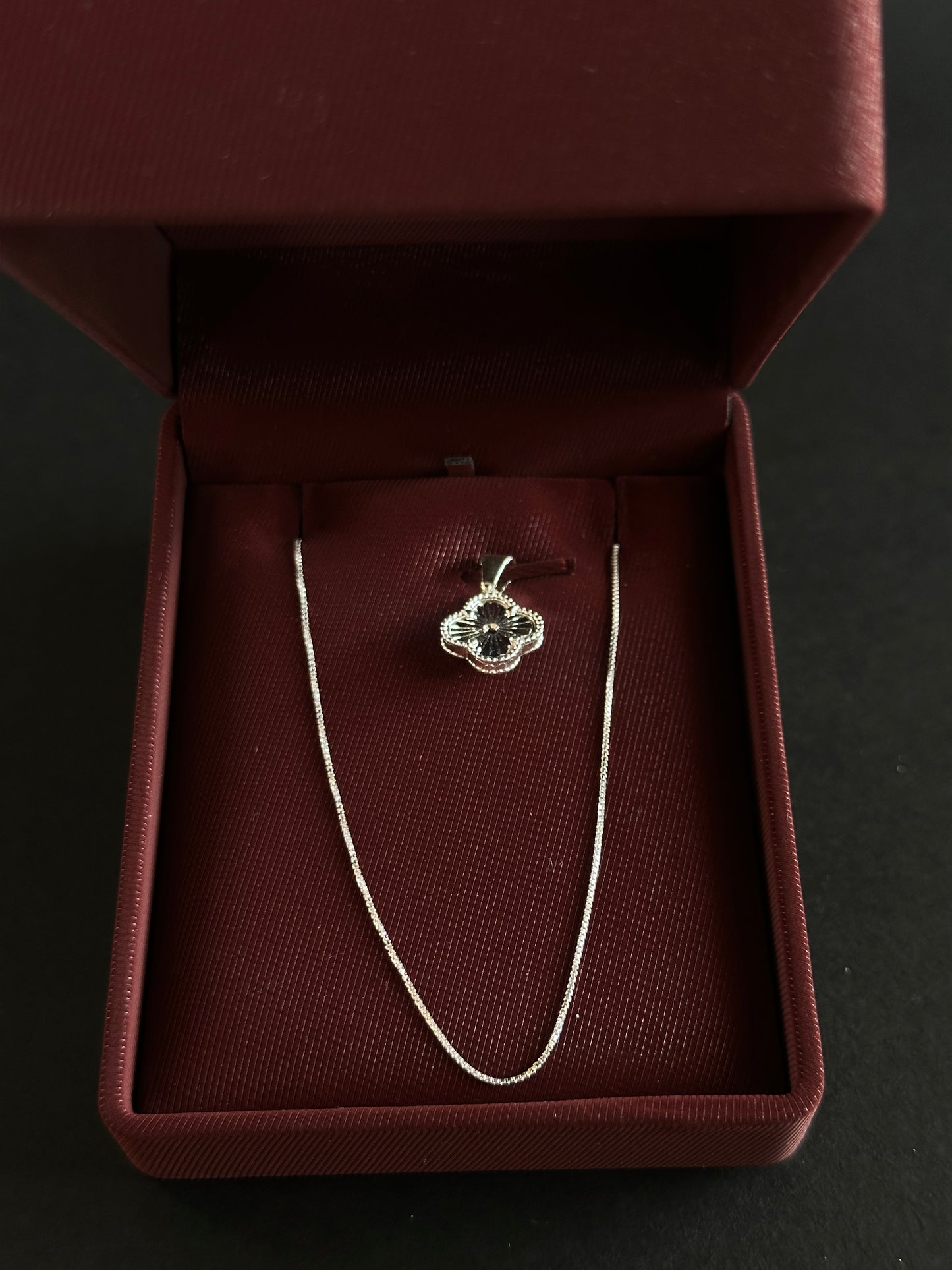 Cadena Tejido Veneciano con Dije Van Cleef Diamantado - 50 cm - Plata Ley 925