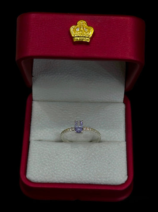 Anillo Lila Ovalado con Circones en Plata Ley 925