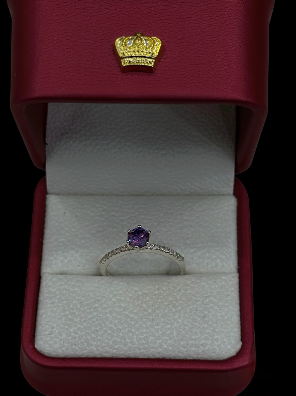 Anillo Morado con Circones en Plata Ley 925