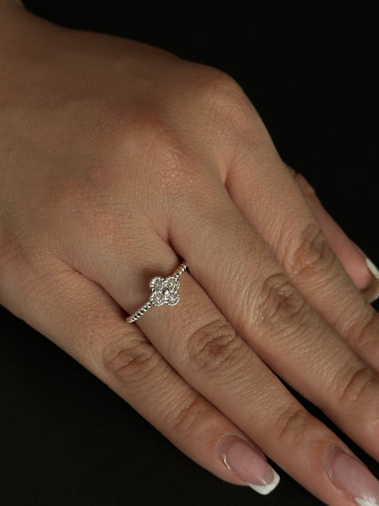 Anillo Van Cleef con Circones en Plata Ley 925