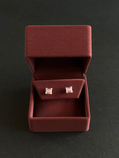 Aretes de Circón Rosado Cuadrado en Plata Ley 925