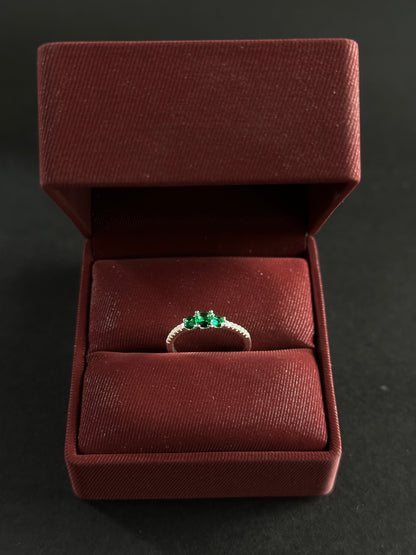 Anillo Trilogía Verde en Plata Ley 925
