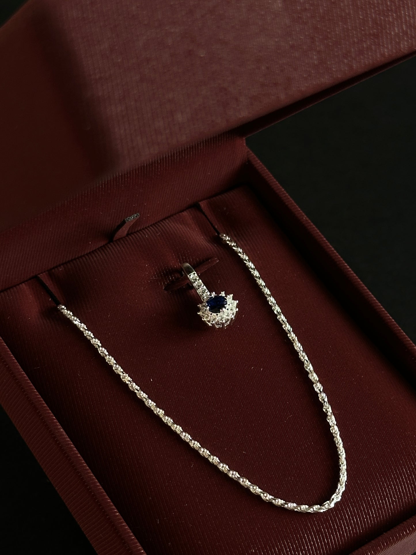 Cadena Tejido Lazo con Dije de Circón Azul - 45 cm -  Plata Ley 925