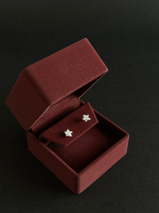 Aretes de Circón plateado en forma de estrella en Plata Ley 925