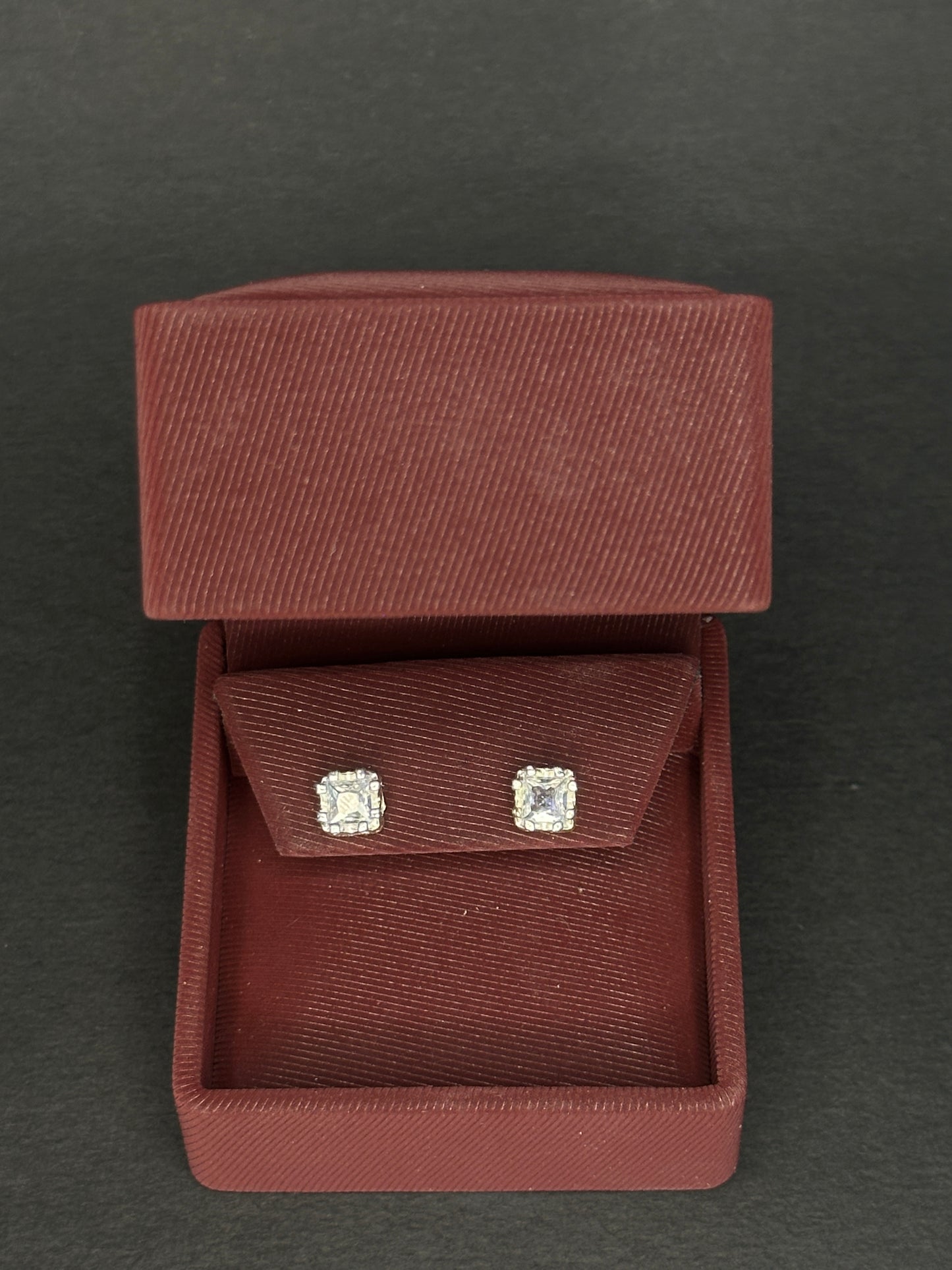 Topos Solitario Cuadrado Grande en Plata Ley 925