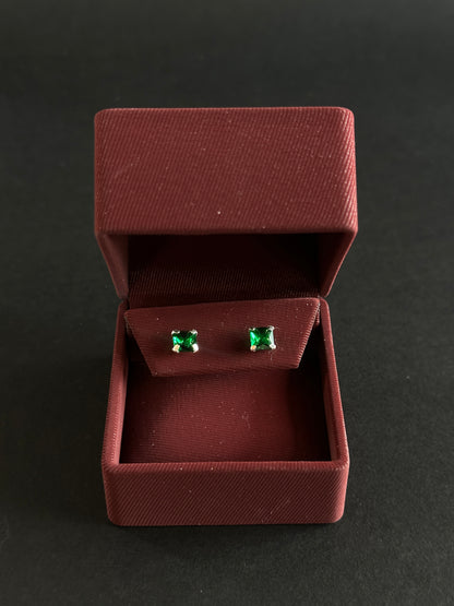Aretes de Circón verde Cuadrado en Plata Ley 925