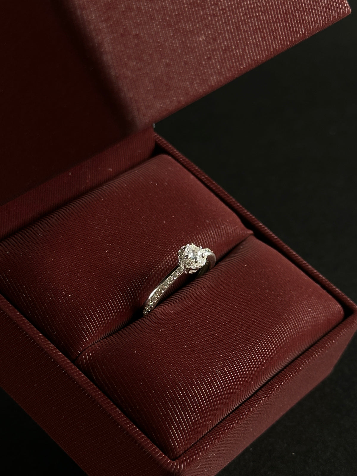 Anillo Imperial Halo en Plata Ley 925