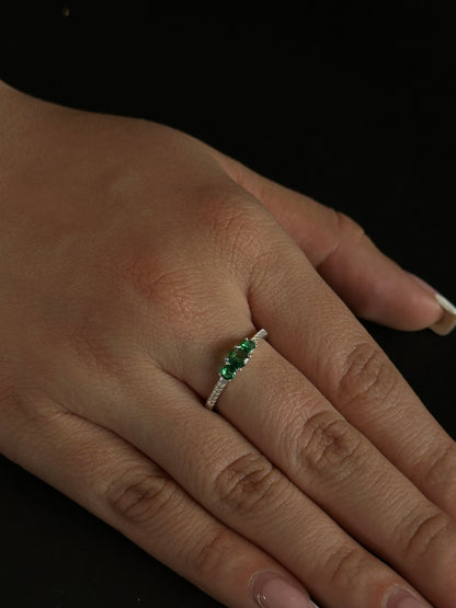Anillo Trilogía Verde en Plata Ley 925