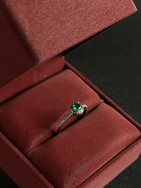 Anillo Verde Halo con Circones en Plata Ley 925