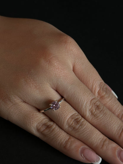 Anillo Circón Rosado Central en Plata Ley 925