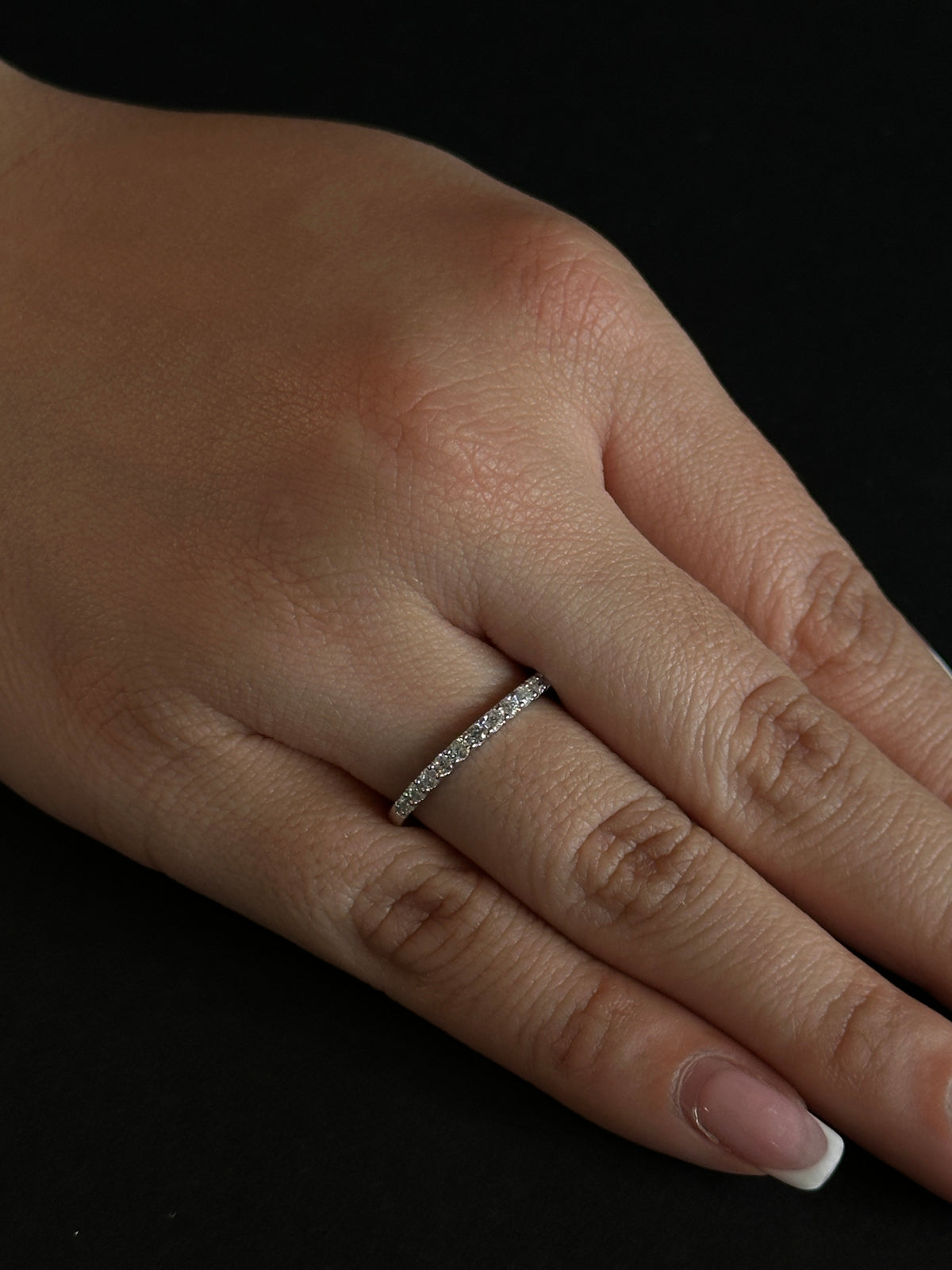 Anillo Eternity de Circones en Plata Ley 925