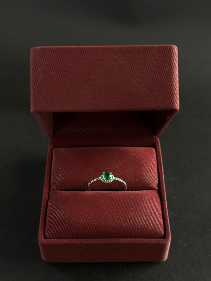 Anillo Verde Halo con Circones en Plata Ley 925