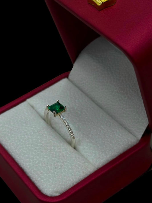 Anillo Verde Royal en Plata Ley 925
