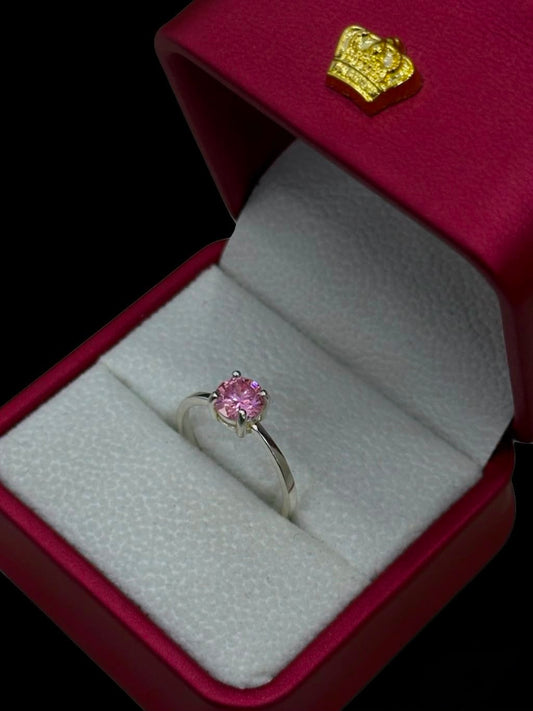 Anillo Circón Rosado Central en Plata Ley 925
