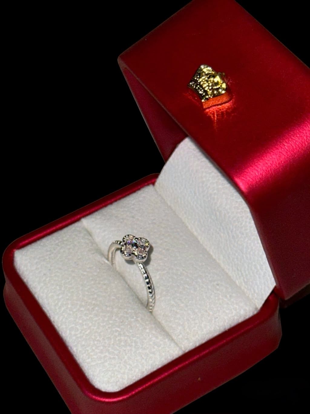Anillo Van Cleef con Circones en Plata Ley 925