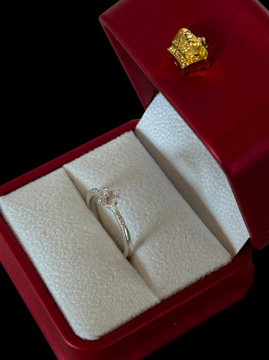 Anillo Solitario Clásico con Circones en Plata Ley 925