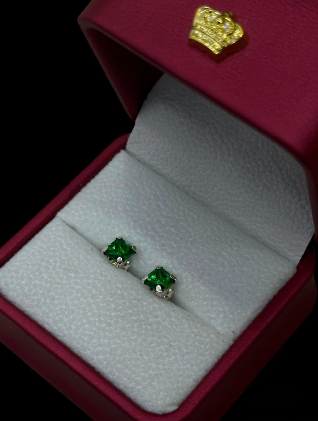 Aretes de Circón verde Cuadrado en Plata Ley 925