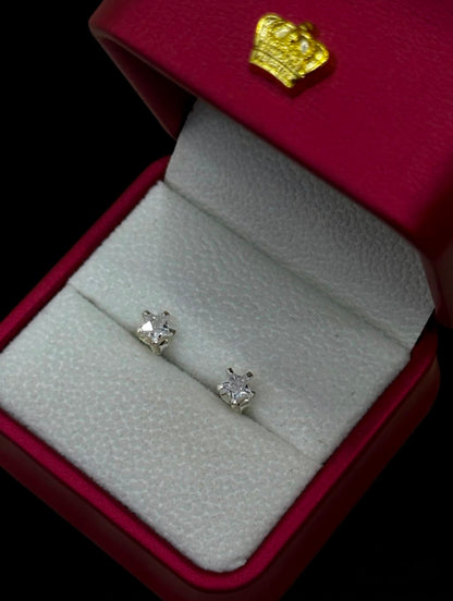 Aretes de Circón plateado en forma de estrella en Plata Ley 925