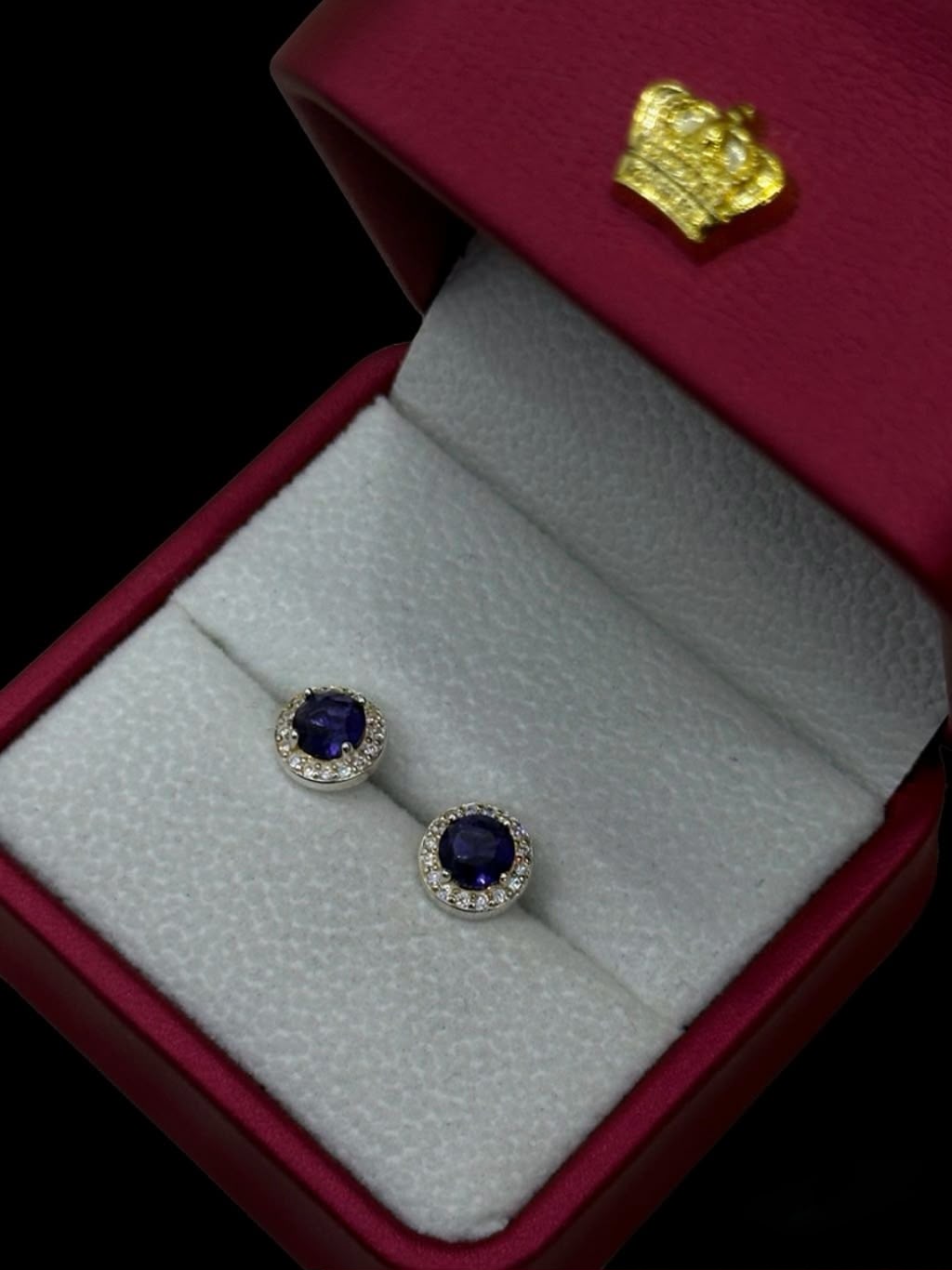 Aretes Halo Morado con Circones en Plata Ley 925