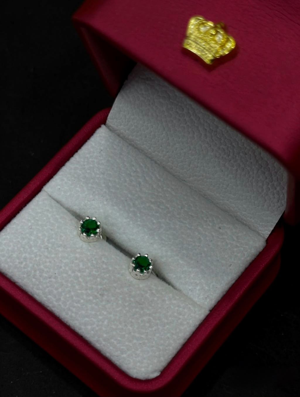 Aretes de Circón Verde Redondo en Plata Ley 925
