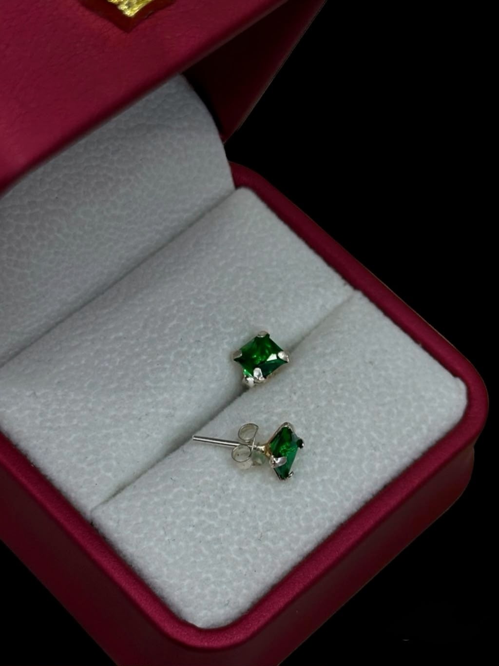 Aretes de Circón verde Cuadrado en Plata Ley 925