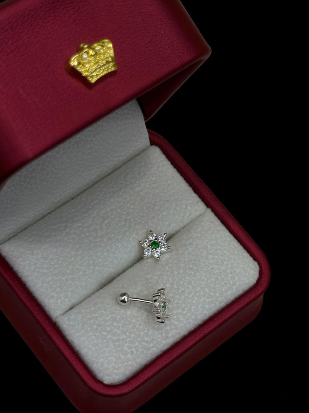 Aretes Flor con Circón Verde en Plata Ley 925